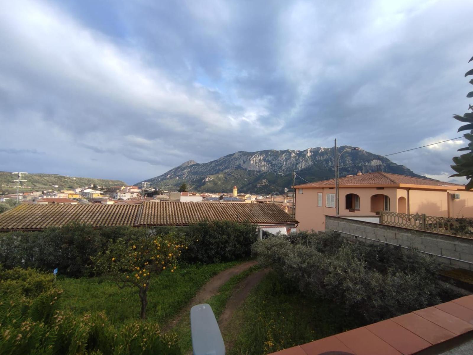 Appartamento Su Survaju Irgoli Exterior foto